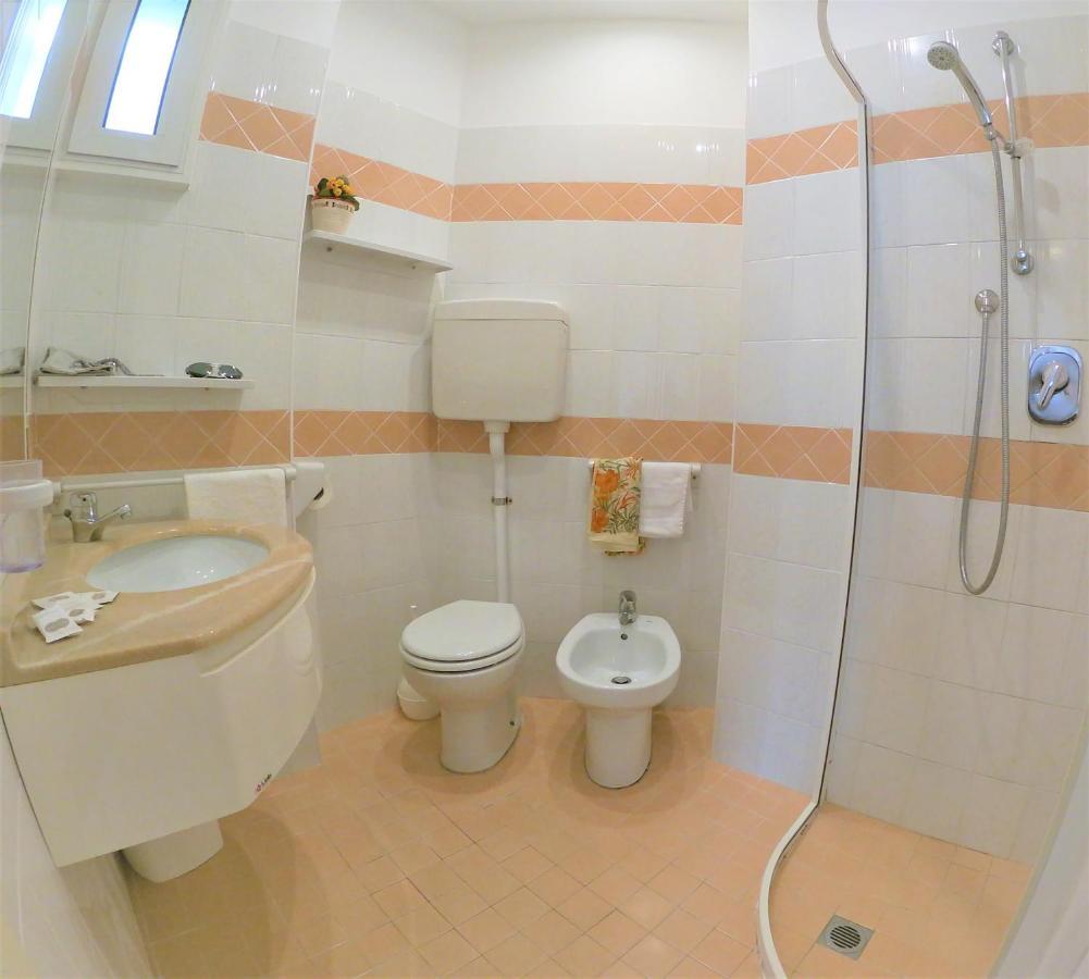 Hotel Holland Rimini Extérieur photo